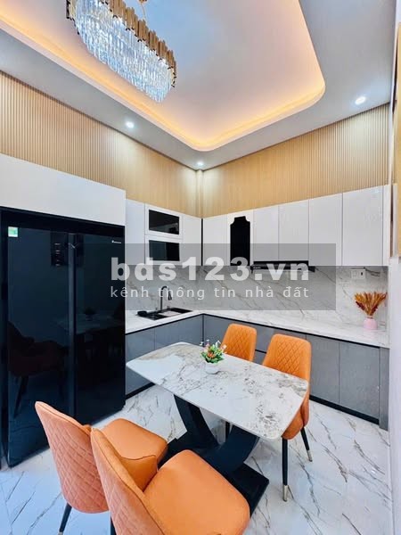  Vị trí: Nằm ngay gần chợ Bình Chánh cách quốc lộ chỉ 5p di chuyển GIÁ 970TR