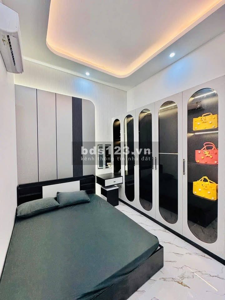  Vị trí: Nằm ngay gần chợ Bình Chánh cách quốc lộ chỉ 5p di chuyển GIÁ 970TR
