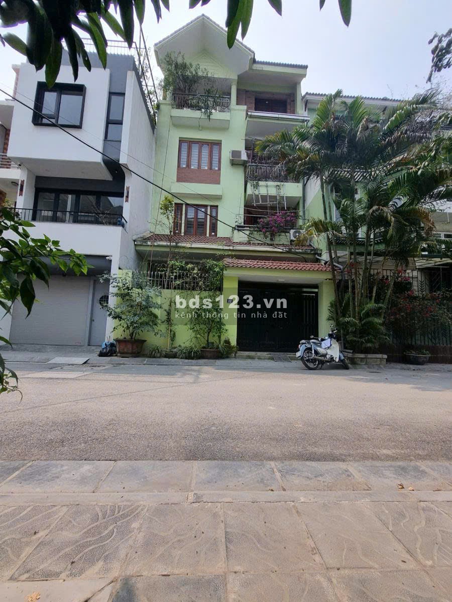 Nhà Biệt Thự Pháp - 4 Tầng - Thang Máy - Vỉa Hè Rộng - Oto Tránh - 135m²- Đón Cầu Trần Hưng Đạo