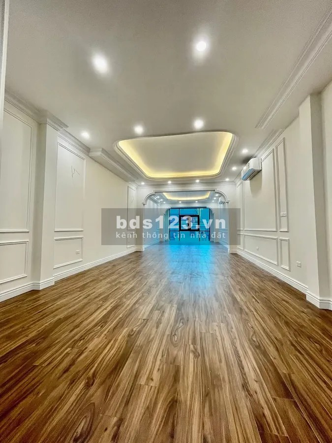 Bán nhà 8 tầng x 140m2 phố Nguỵ Như Kon Tum, giá 89 tỷ