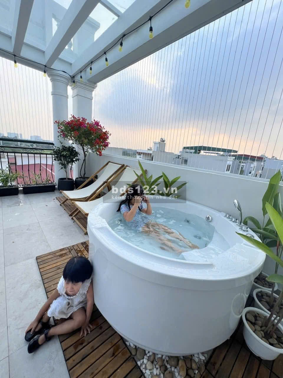 NHÀ ĐẸP - GIÁ TỐT Khu Đấu Giá Ngõ Cổng Kiến Hưng, Hà Đông DT 50m2x 7T giá 16.3 tỷ