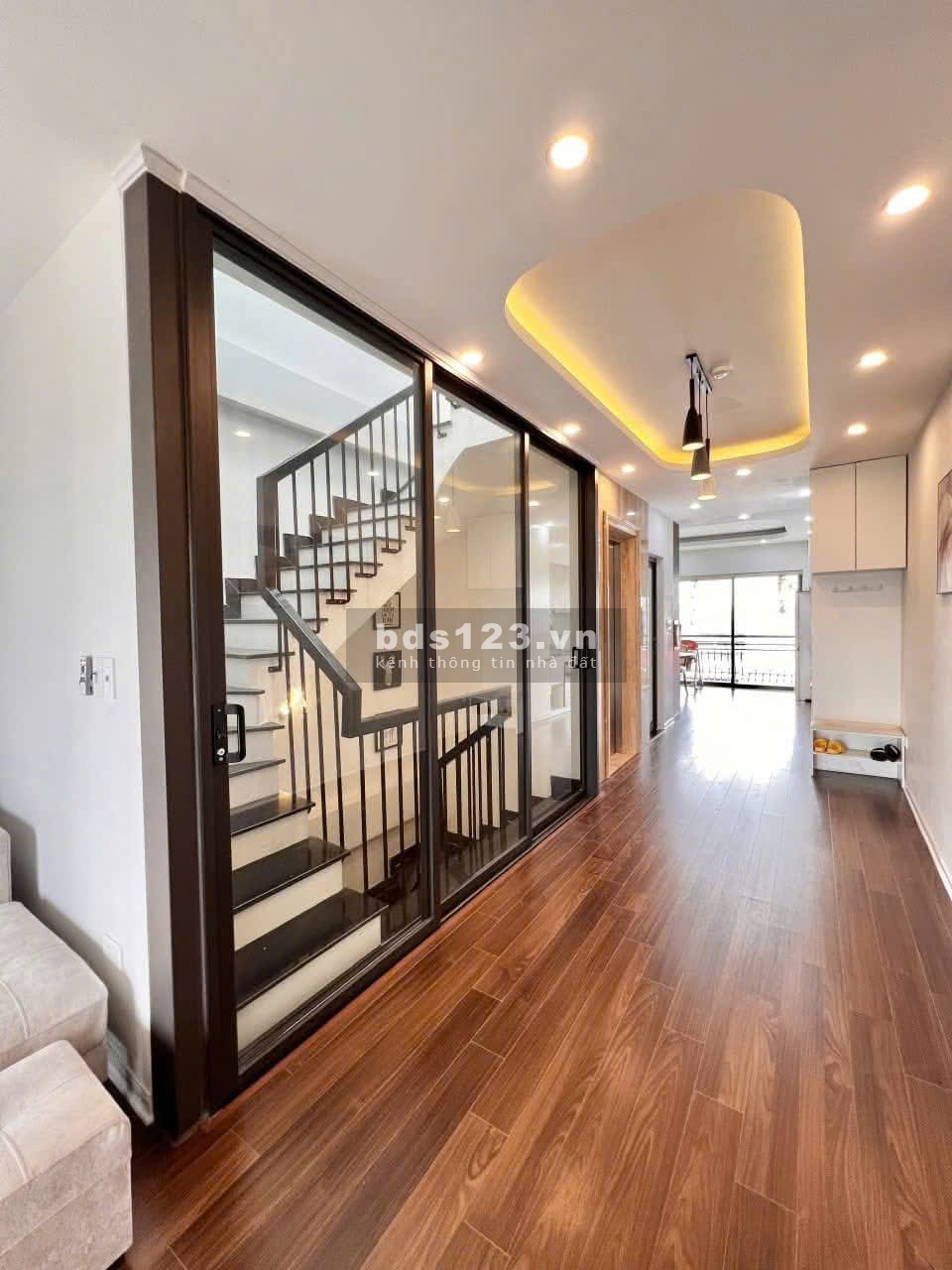 NHÀ ĐẸP - GIÁ TỐT Khu Đấu Giá Ngõ Cổng Kiến Hưng, Hà Đông DT 50m2x 7T giá 16.3 tỷ
