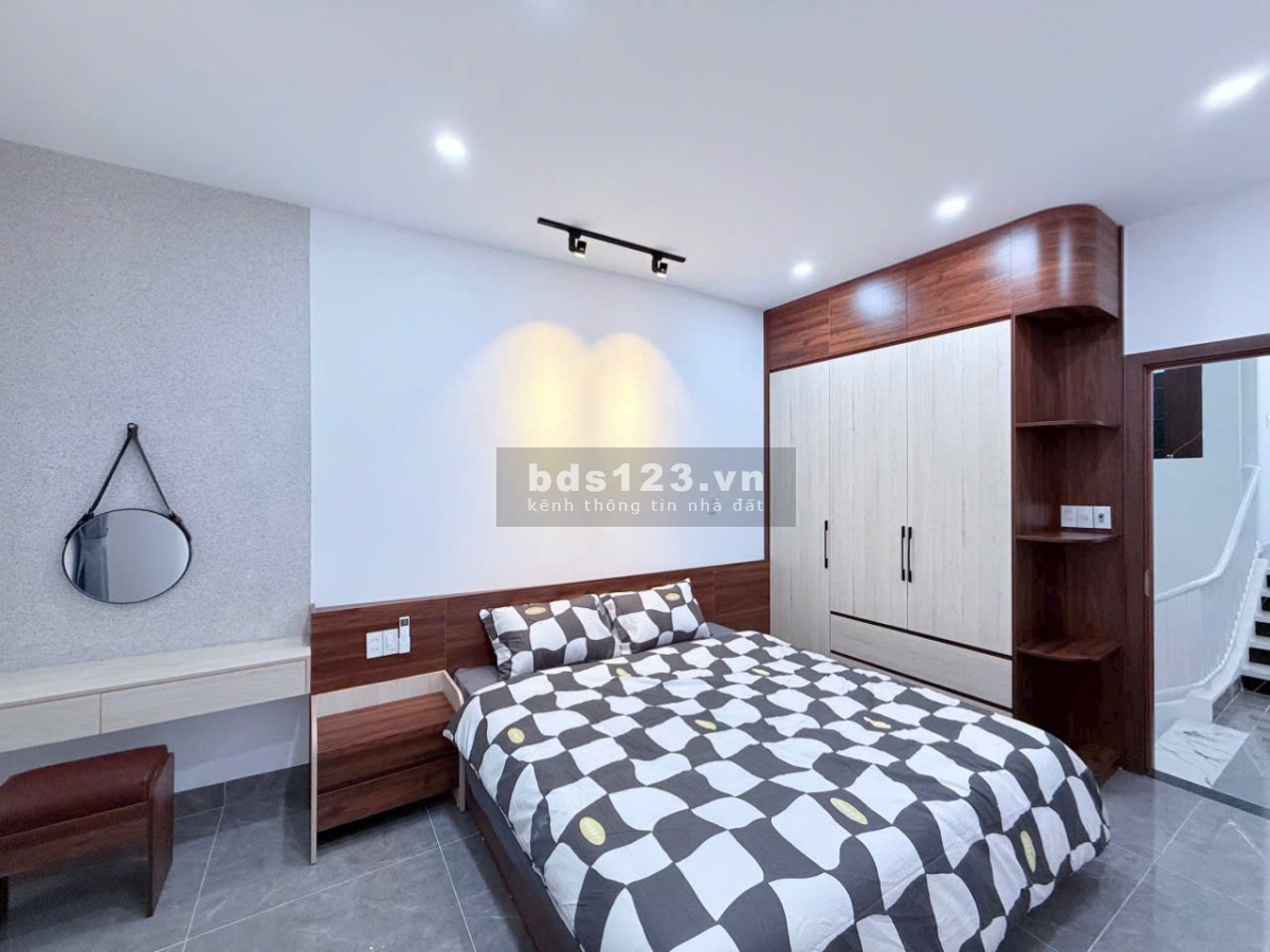 Chính chủ cần bán nhà giá 5 tỷ 600