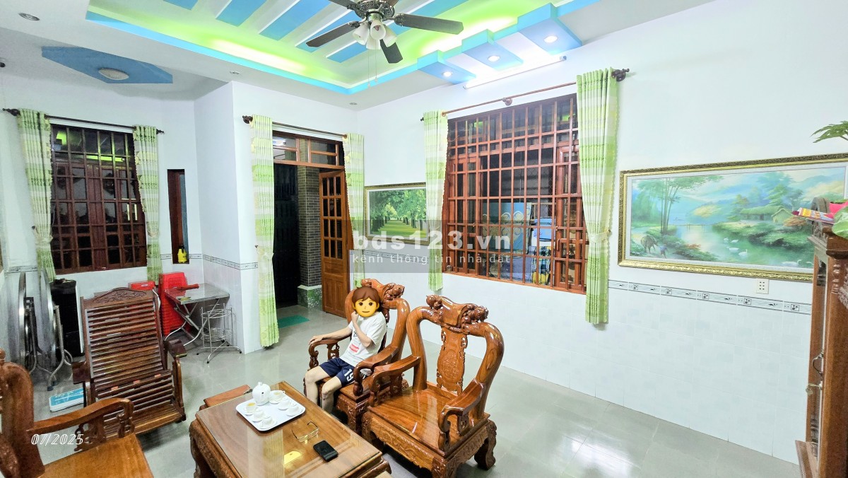 NHÀ SẠCH ĐẸP - Tường Xây 20cm Chắc Chắn - Đường Thông Xe Hơi - Phường Tân Phong, Biên Hòa, Đồng Nai