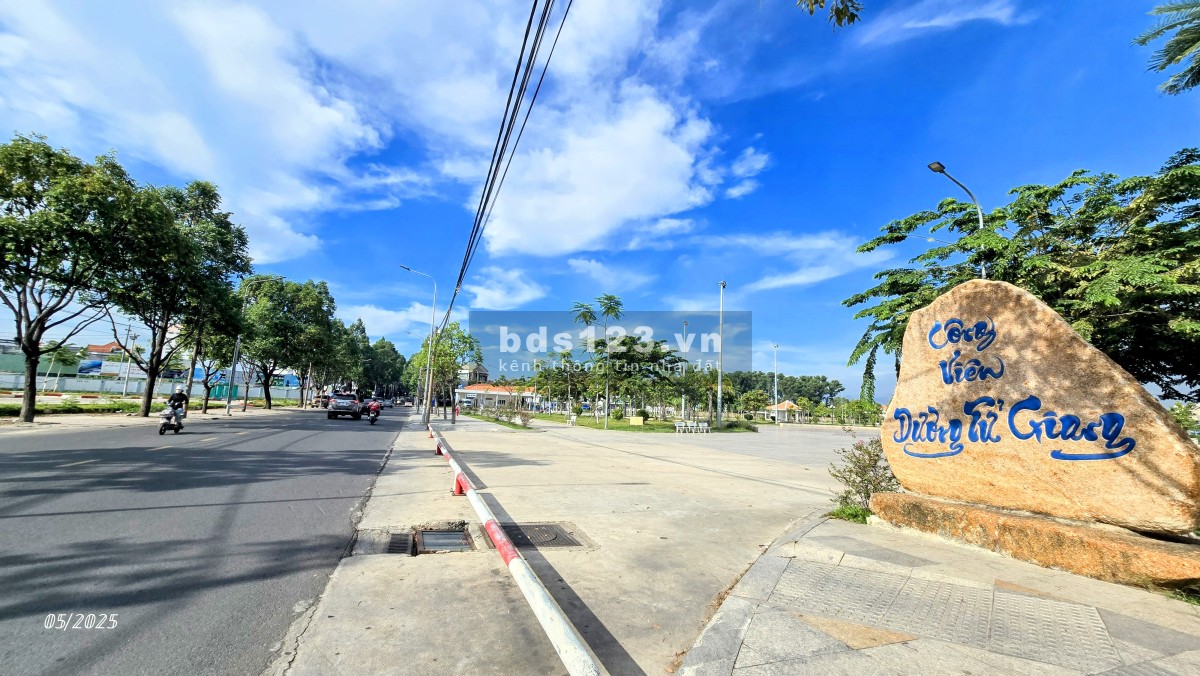 ️B.ÁN Nhà Gác Lửng Gần Công Viên Dương Tử Giang - Phường Tân Phong - Đồng Nai