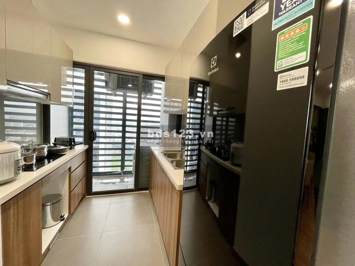 Cho thuê nhanh căn hộ đẳng cấp, tiện nghi tại Eco Green, Quận 7