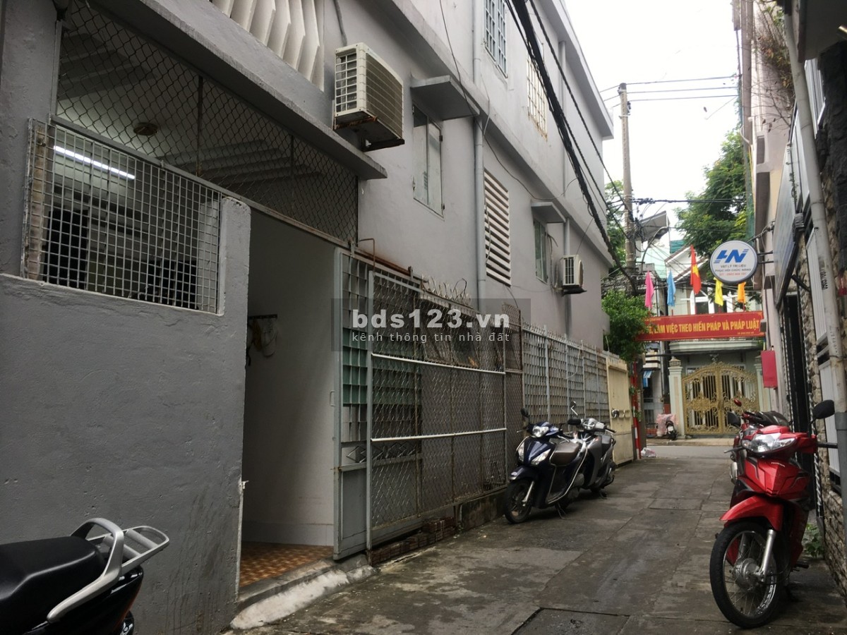 Bán nhà mặt phố Lý Tự Trọng, Hải Châu, Đà Nẵng, diện tích 99 m2, mặt tiền 5,5 m, nở hậu, giá 13,4 tỷ