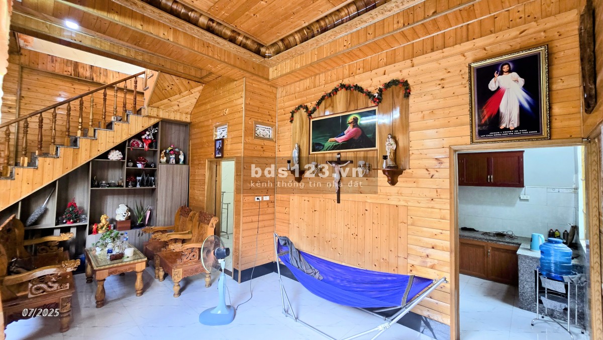Bán Nhà Lầu Ốp Gỗ FULL Nhà 110m² Rất Đẹp - Gần Đền Thánh Martin - Phường Tân Hòa, BH-ĐN
