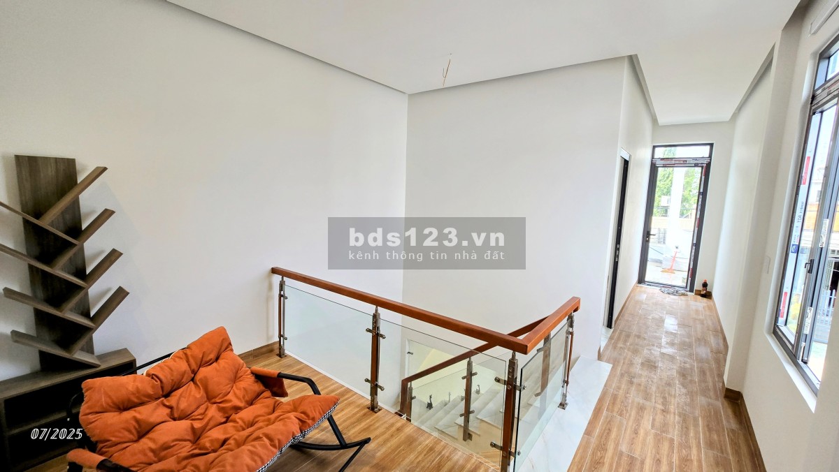 MỘT CĂN NHÀ_ĐẸP Phường Hố Nai - Ngay Nhà Thờ Bắc Hải (1Lầu 1Trệt - Góc 2 Mặt Tiền)