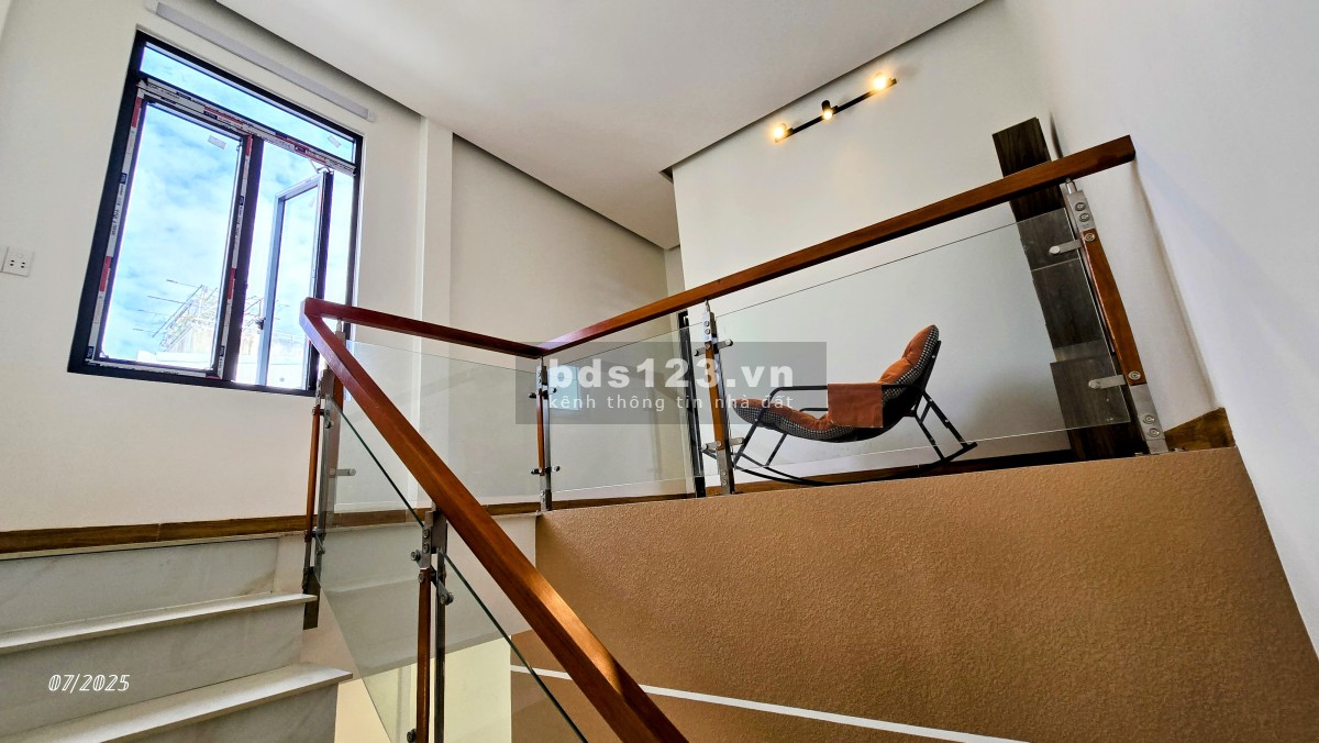 MỘT CĂN NHÀ_ĐẸP Phường Hố Nai - Ngay Nhà Thờ Bắc Hải (1Lầu 1Trệt - Góc 2 Mặt Tiền)