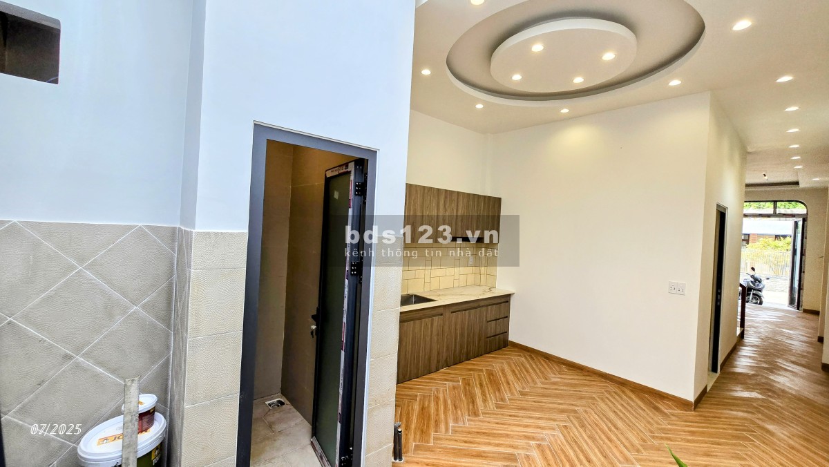 MỘT CĂN NHÀ_ĐẸP Phường Hố Nai - Ngay Nhà Thờ Bắc Hải (1Lầu 1Trệt - Góc 2 Mặt Tiền)