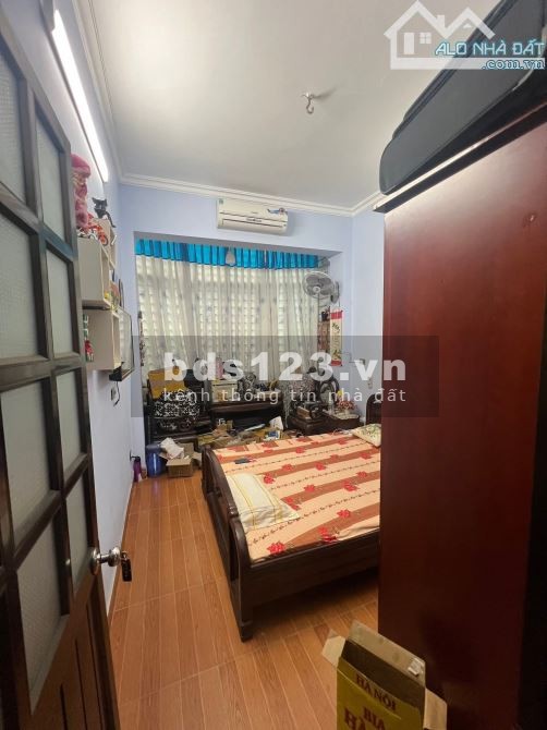 Bán nhà Thanh XUÂN 30 m x 4 tầng giá 11,5 tỷ