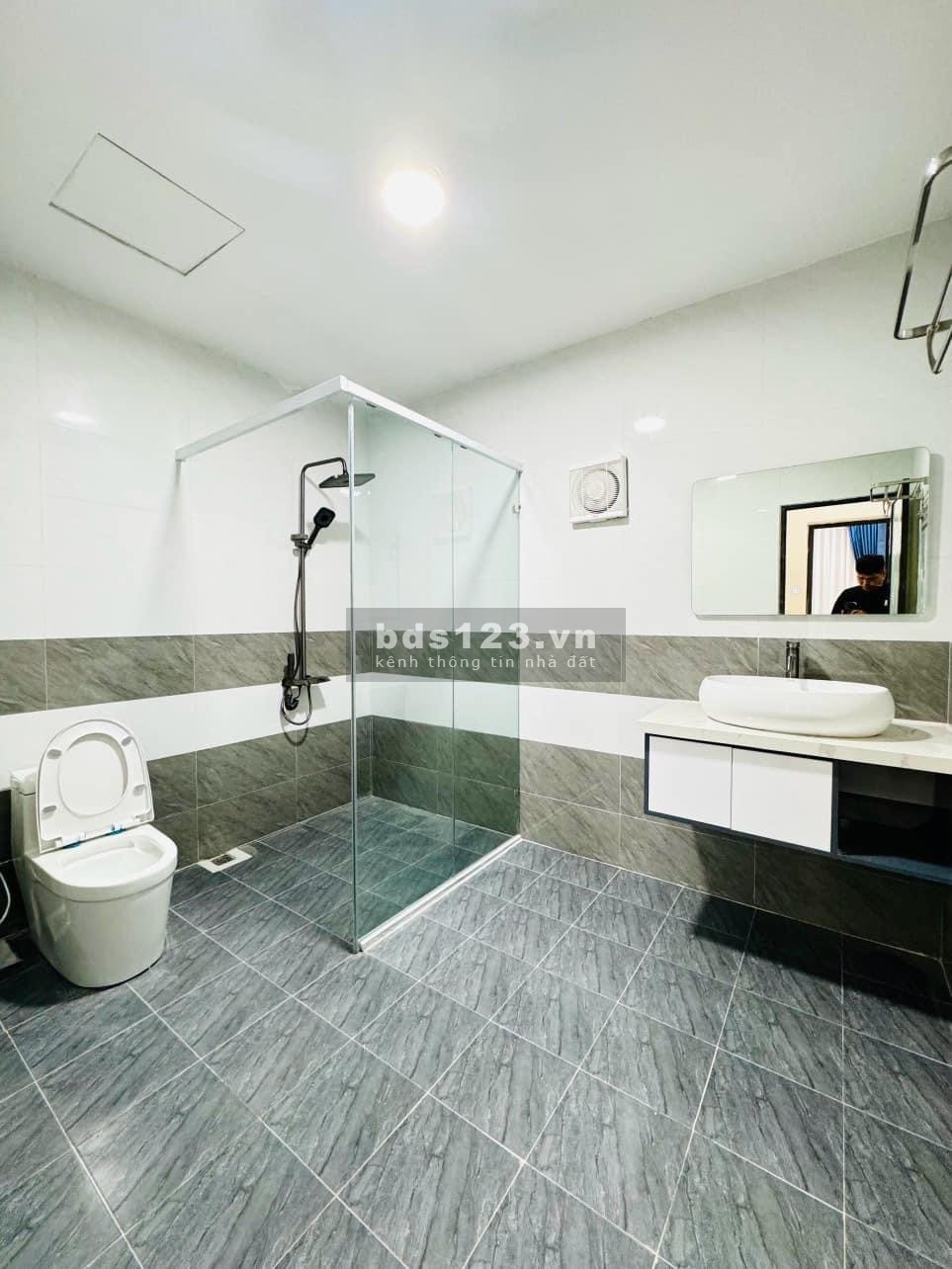 Bán nhà Yên Nghĩa Hà Đông phân lô ô tô đỗ cửa, 40 m2 x 5 tầng giá chỉ 3,35 Tỷ