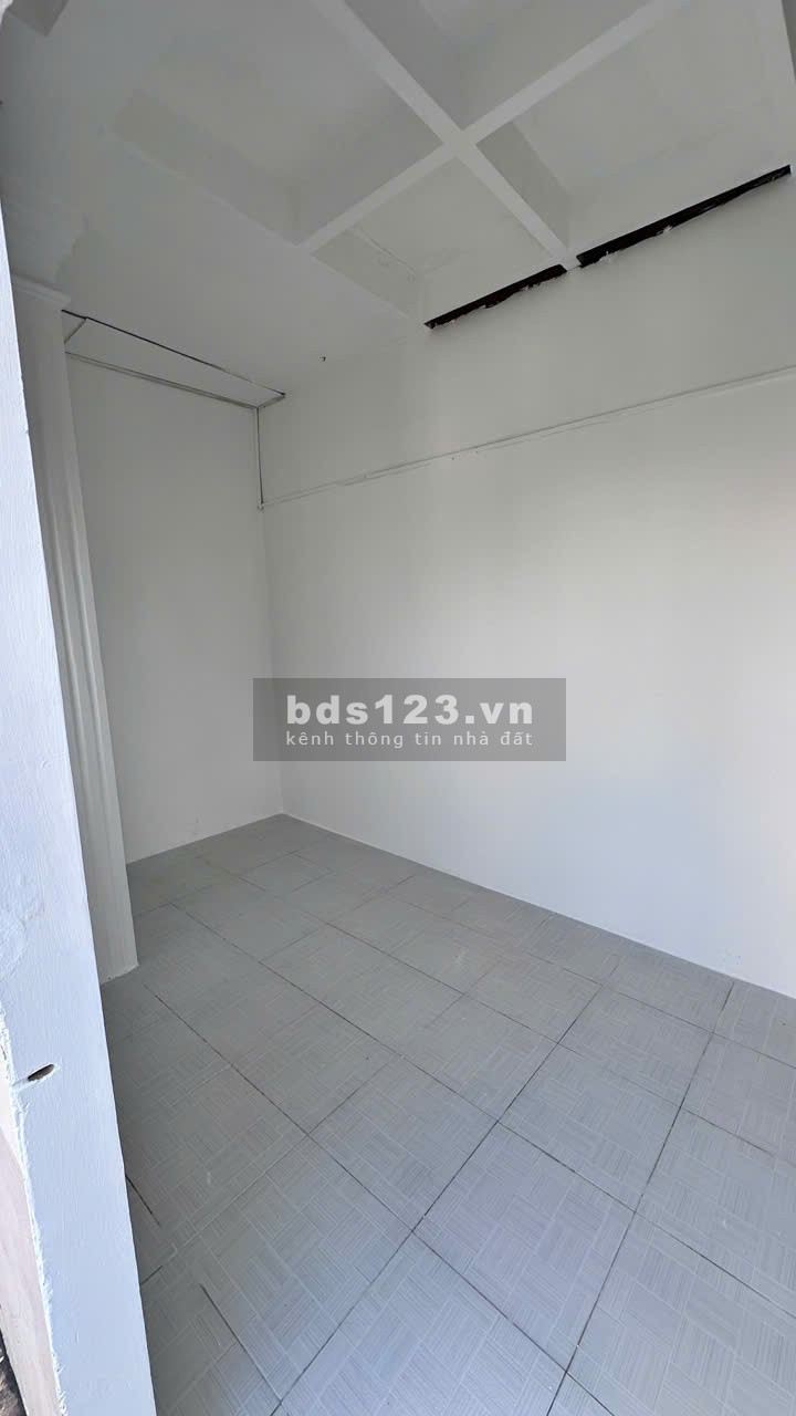 Phòng trọ giá tốt ngay sân bay Tân Sơn Nhất - 21/1 Trường Sơn Q. Tân Bình
