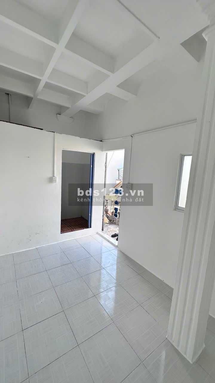 Phòng trọ giá tốt ngay sân bay Tân Sơn Nhất - 21/1 Trường Sơn Q. Tân Bình
