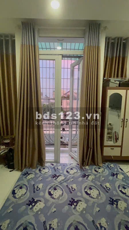 Bán nhà riêng gần Vạn Phúc City, QL 13, 41m2 hẻm xe hơi, giá 4,6 tỷ
