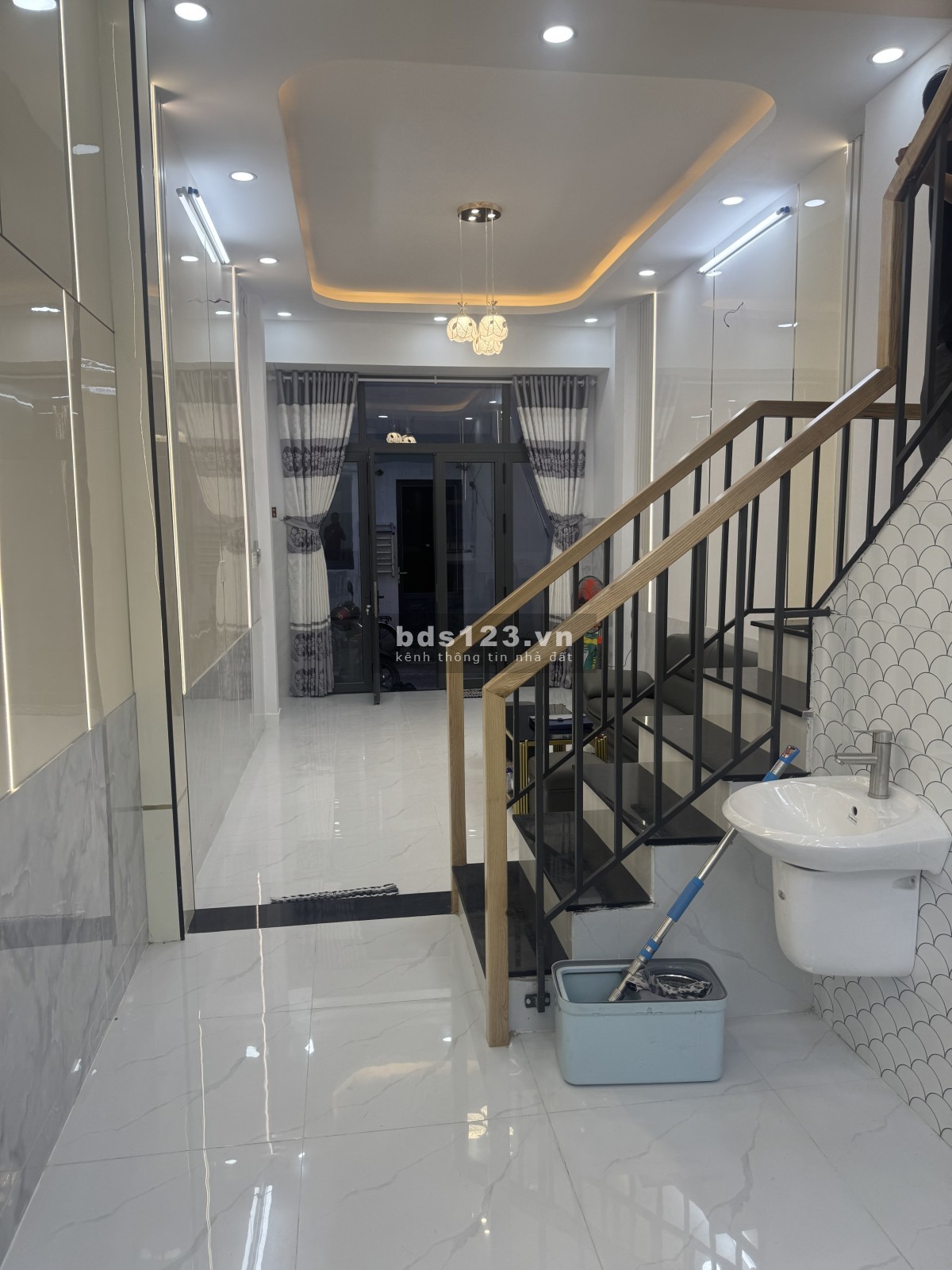 Nhà mới 3 tầng – Phạm Văn Bạch – Hẻm xe hơi – 4PN, 3WC – Chỉ 5.8 tỷ