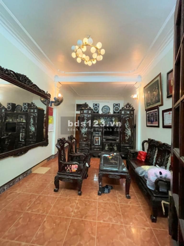 Nhà siêu lộc – Chủ chuyển vào Nam ở với con, cần bán gấp - Trung tâm Thanh Xuân - 3 tầng