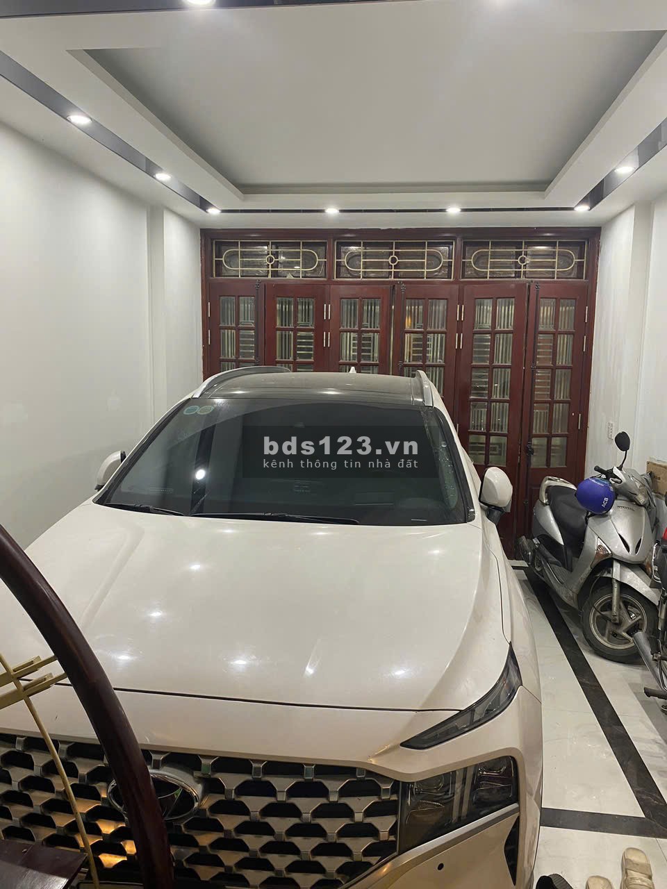 Nhà Vũ Hữu Thanh Xuân 54m2x4 tầng, gara ô tô, giá 18.5 tỷ