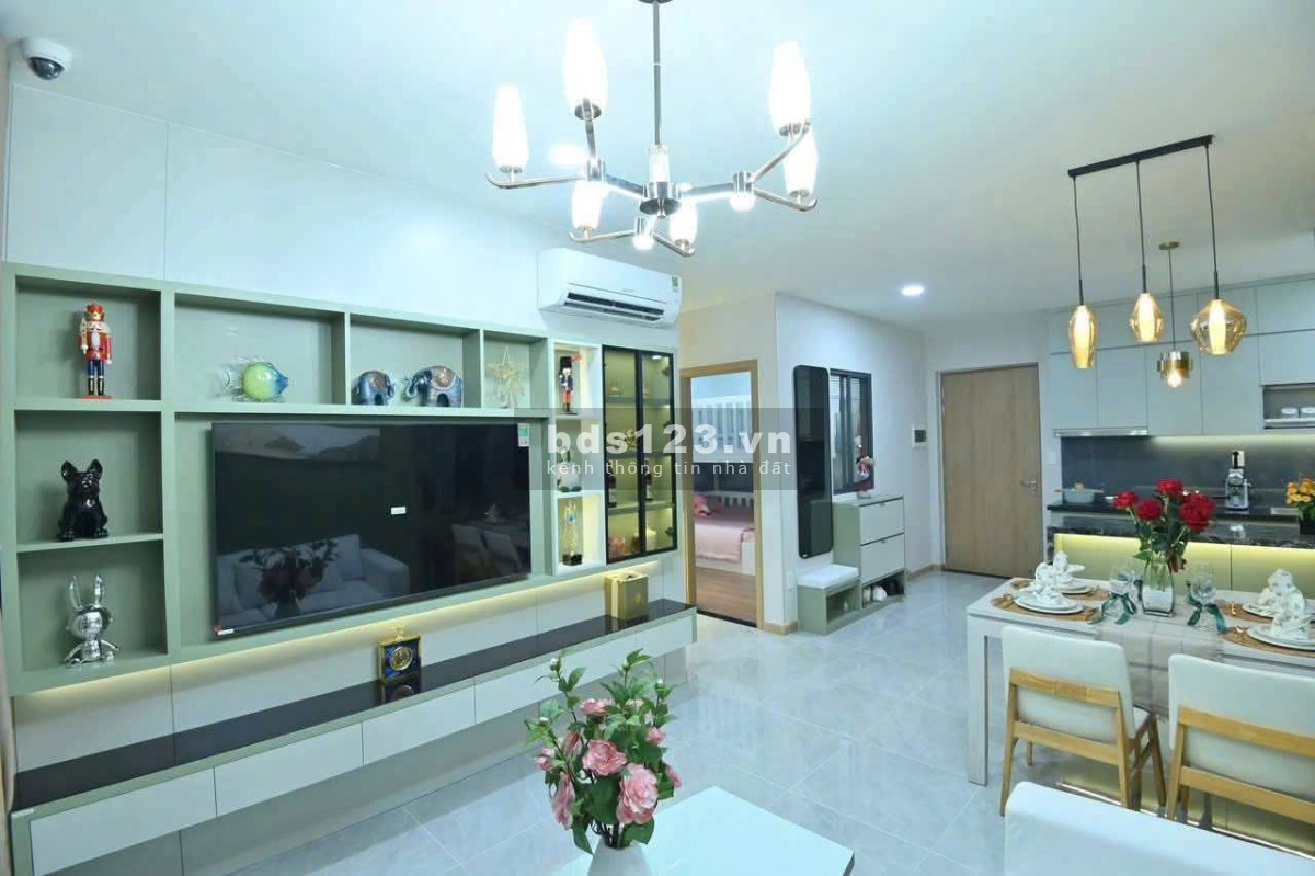 Vốn tự có 269 triệu, sở hữu căn hộ 2PN có 3 tầng TTTM – Cách ga Metro 600m – Góp chỉ 8,9 triệu/tháng