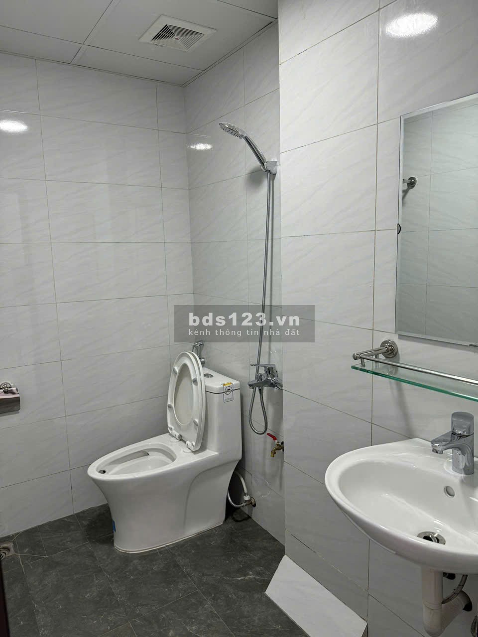 Bán tòa CHDV Phú Mỹ - Cầu Giấy: Dt 50m2 * 5tầng* doanh thu 50…