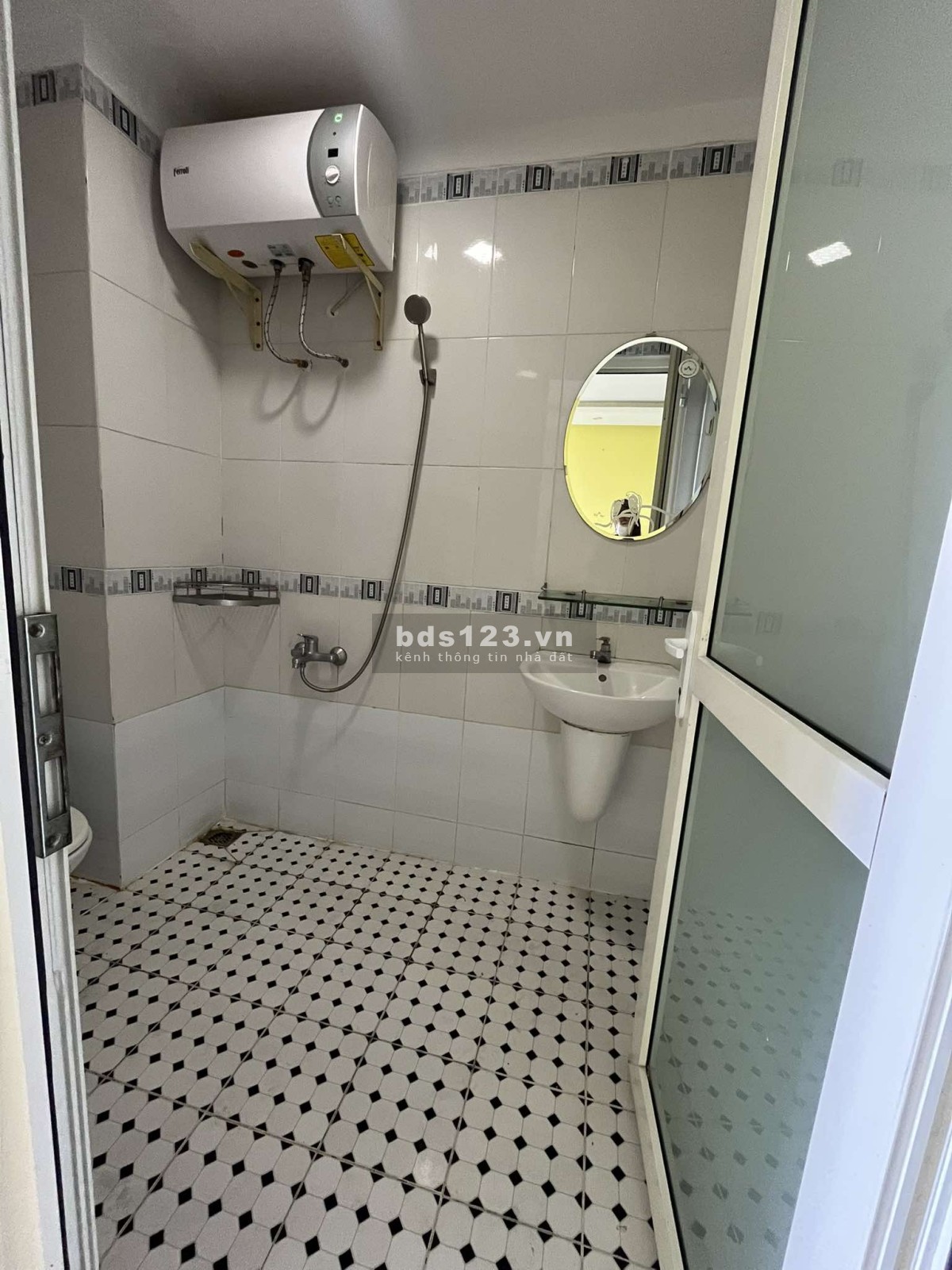 Cho thuê căn hộ Tân Phước Plaza Quận 11, DT : 87 m2, 2PN, 2WC, Giá: 12 triệu/tháng,