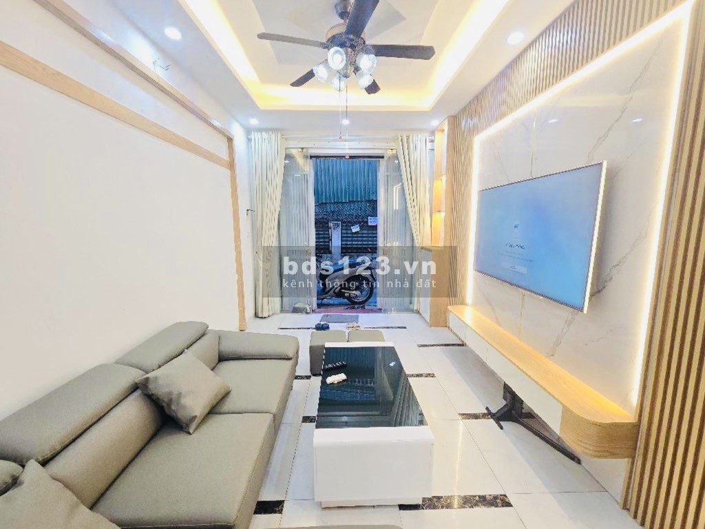 Cần bán nhà mặt ngõ thông, đầy đủ nội thất, vào ở ngay…