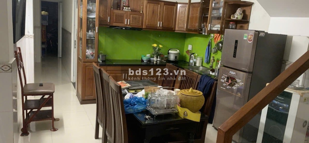 Bán nhà 2 tầng 2 mê – Kiệt ô tô đường Nguyễn Hoàng – Trung tâm TP