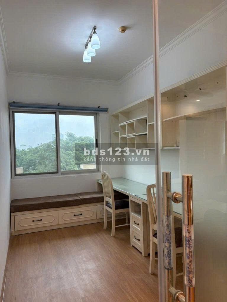 Căn hộ SANG SỊN Ciputra CĂN GÓC 142m2 chỉ 22tr , full nội thất tại Hà Nội