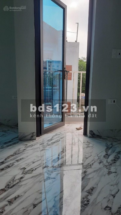 Cho thuê phòng trọ mặt đường Xuân Đỉnh 35M2 giá 3,3 triệu/th