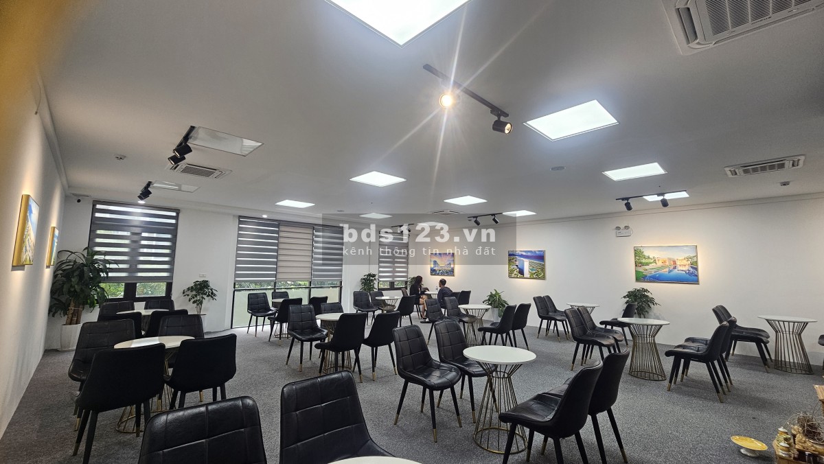 TRỢ GIÁ 1 NĂM văn phòng chuyên nghiệp mới hoàn thiện XP BUILDING Duy Tân. Tiêu chuẩn PCCC