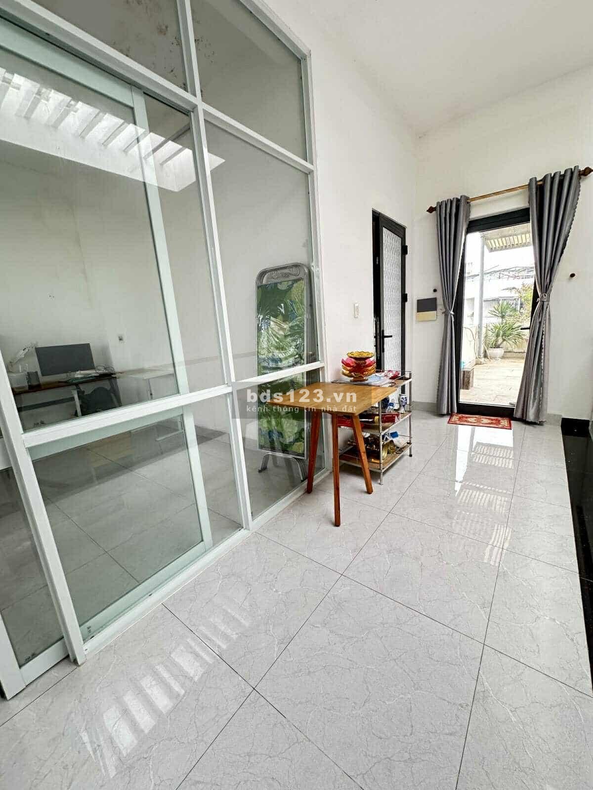 Bán nhà 3 tầng - Phú Thạnh 1 - Liên Chiểu, vị trí đẹp