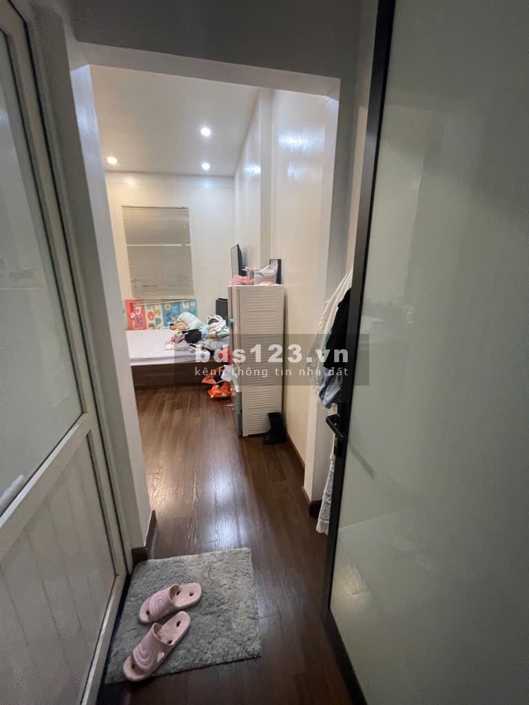 Bán nhà đẹp Yên Hòa – Ngõ thông kinh doanh – 5 tầng, dân…