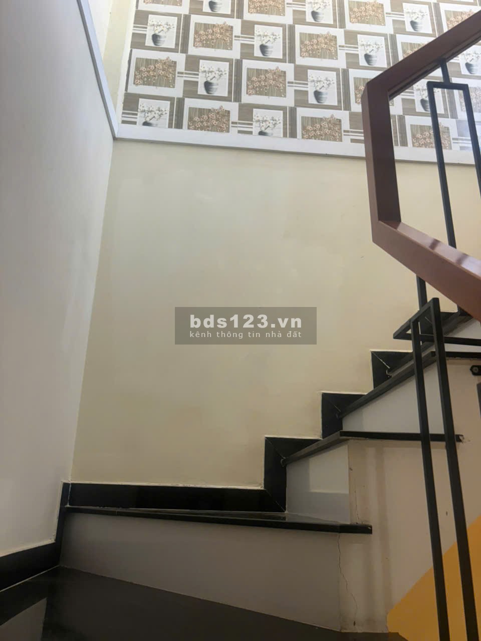 Bán nhà 3 tầng – Kiệt ô tô 4m – Trường Chinh