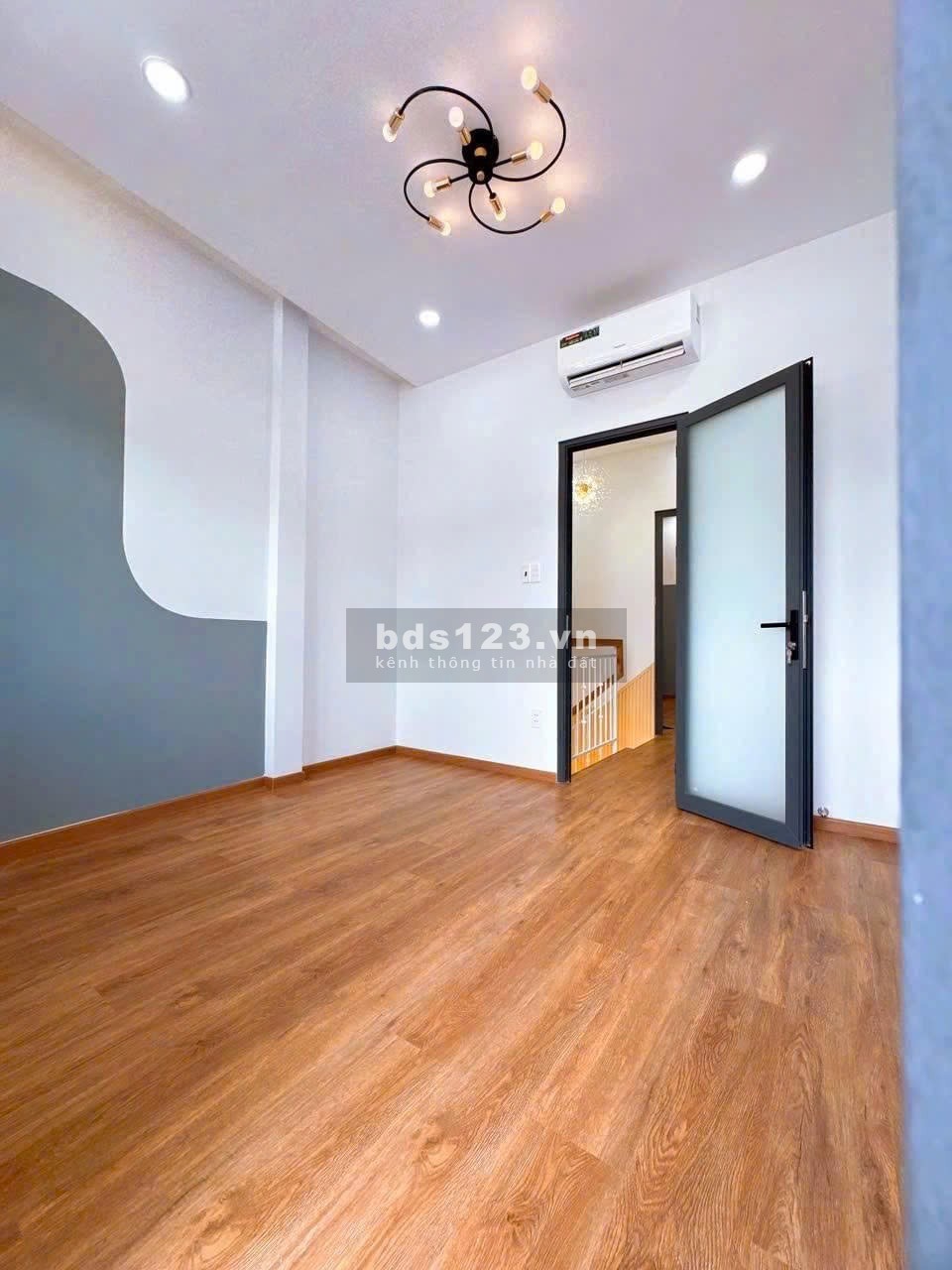  Cho thuê nhà nguyên căn Quận 11