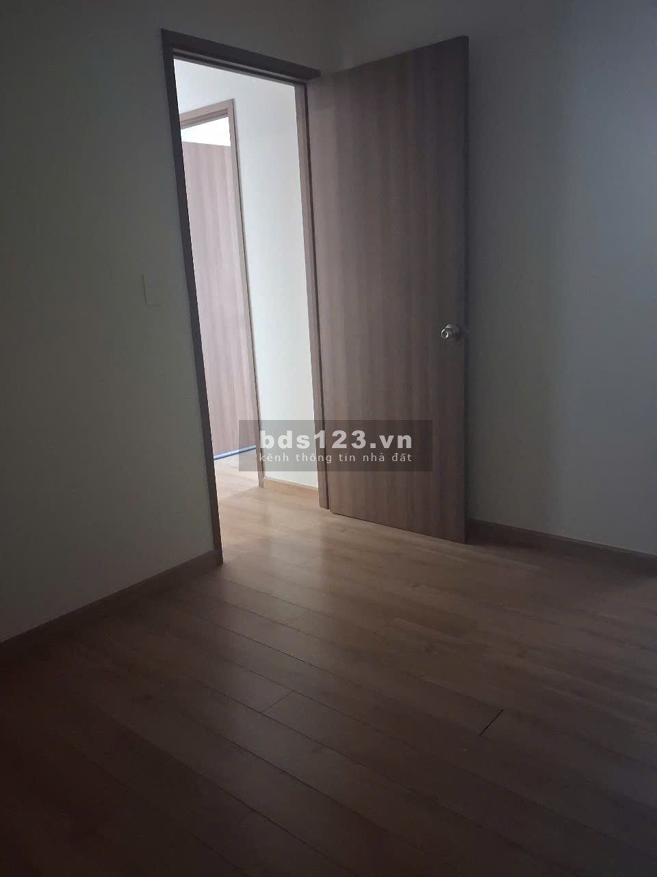 Tìm Nữ share phòng trong căn hộ Chung Cư AKARI 77 Võ Văn Kiệt, Bình Tân