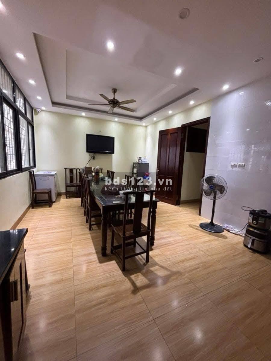 200TR/M2, Phân Lô, Vỉa Hè 3m, ô tô tải Tránh, Trải nhựa,…