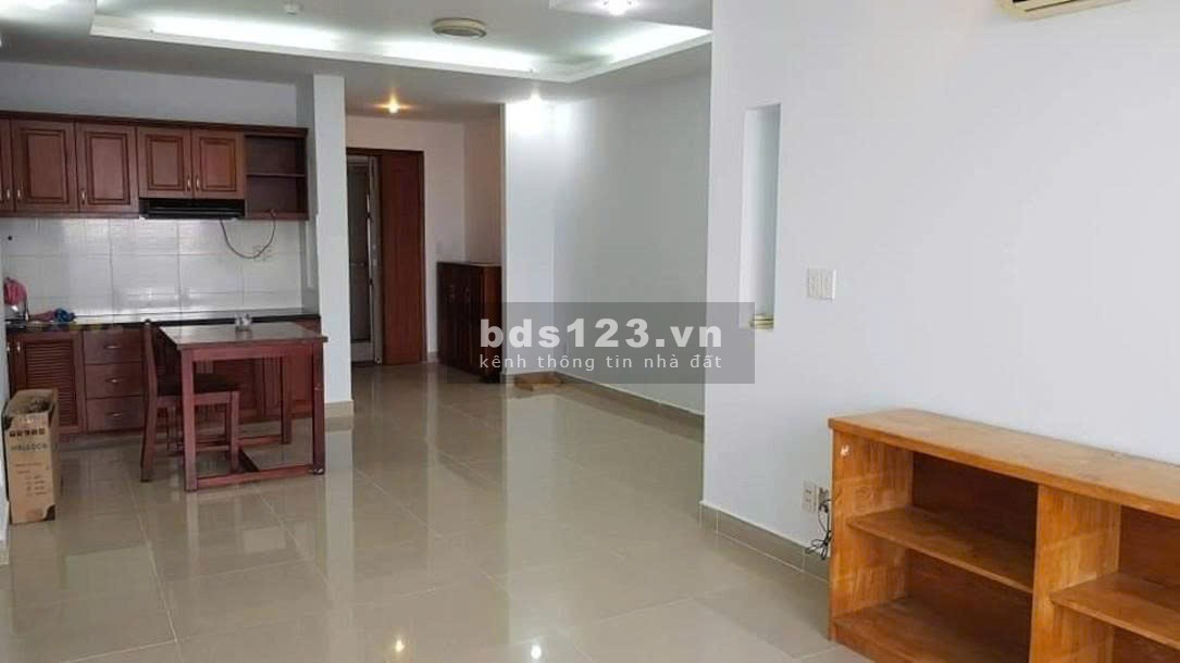 Chung cư Phan Văn Trị, Lê Hồng Phong, Q5: 80m2, 2p ngủ, 2wc, 12tr/th