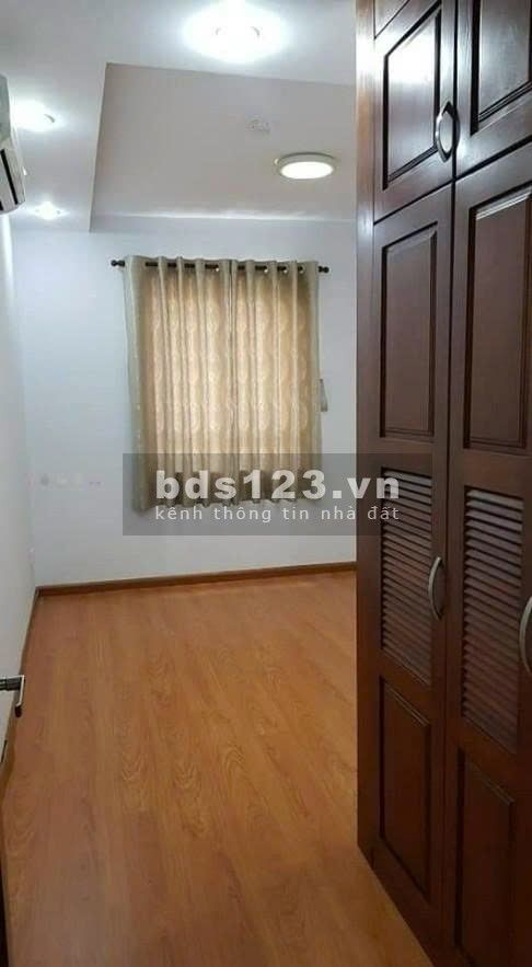 Chung cư Phan Văn Trị, Lê Hồng Phong, Q5: 80m2, 2p ngủ, 2wc, 12tr/th