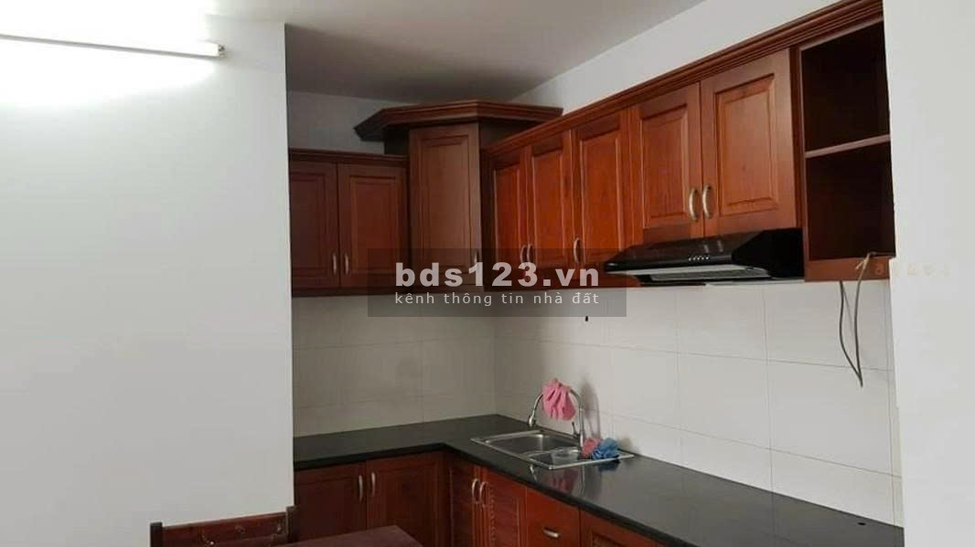 Chung cư Phan Văn Trị, Lê Hồng Phong, Q5: 80m2, 2p ngủ, 2wc, 12tr/th