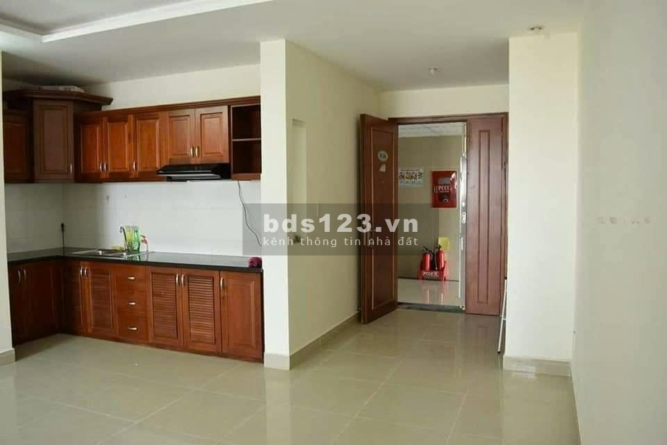 Chung cư Phan Văn Trị, Lê Hồng Phong, Q5: 80m2, 2p ngủ, 2wc, 12tr/th