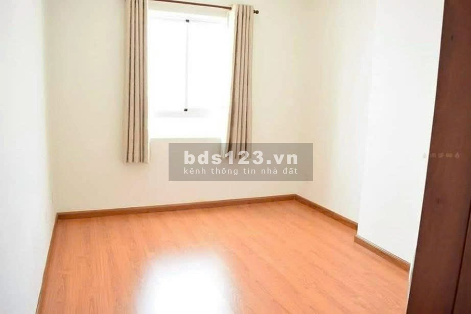 Chung cư Phan Văn Trị, Lê Hồng Phong, Q5: 80m2, 2p ngủ, 2wc, 12tr/th