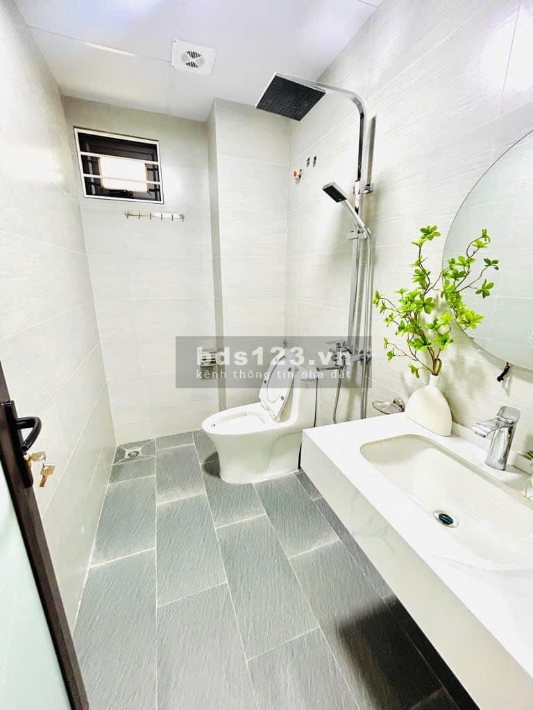 7,850 tỷ – Nhà đẹp ở ngay – Ngõ thông – 3 nhà ra ô tô –…