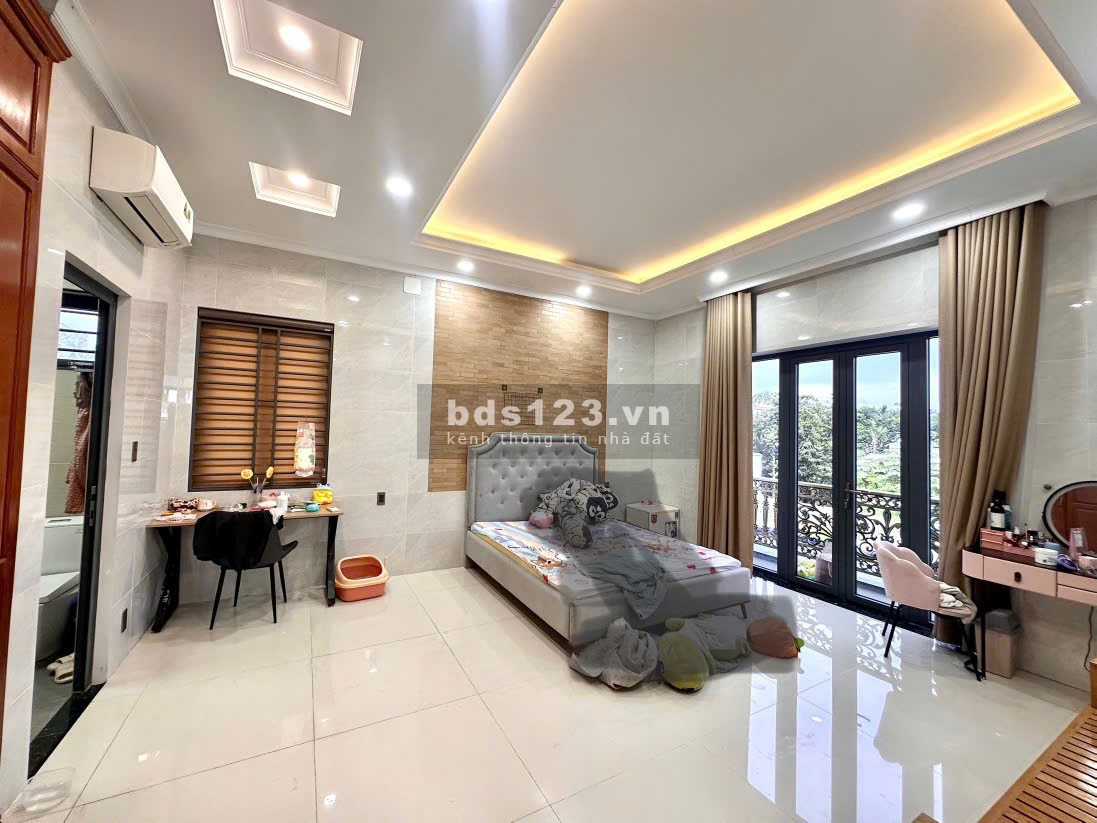 Biệt thự sân vườn đẹp siêu phẩm – Sát TT Thủ Đức – 373m² (15x25) chỉ 14 tỷ (TL)