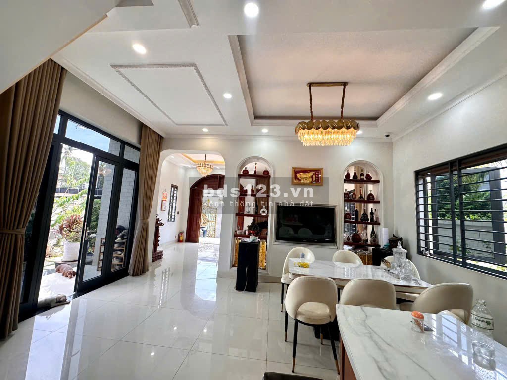 Biệt thự sân vườn đẹp siêu phẩm – Sát TT Thủ Đức – 373m² (15x25) chỉ 14 tỷ (TL)