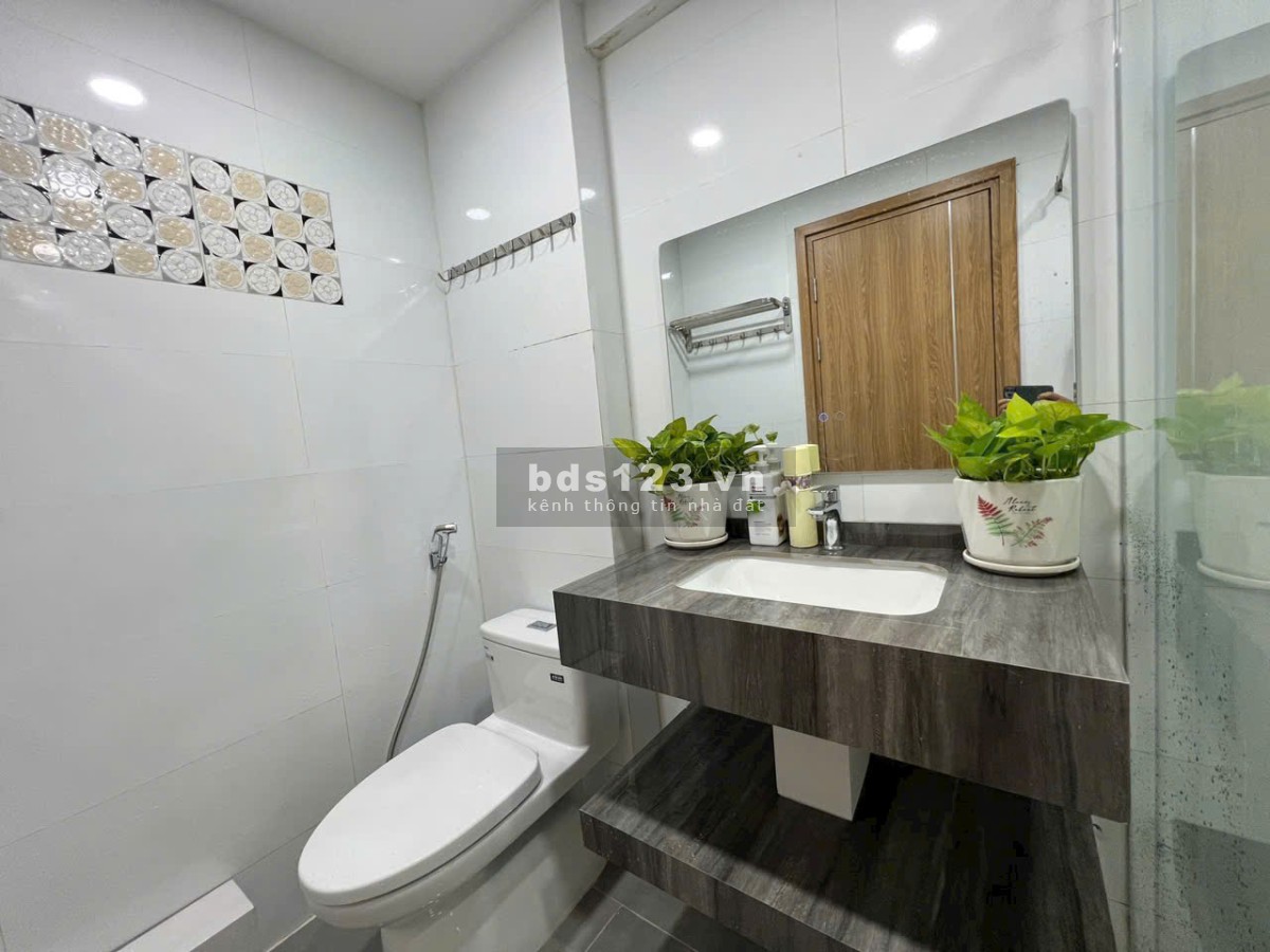 C/c Phú Thạnh, Nguyễn Sơn, Tân Phú: 93m2, 2p ngủ, 2wc, 10tr/th