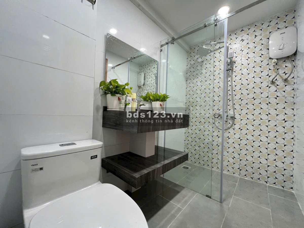 C/c Phú Thạnh, Nguyễn Sơn, Tân Phú: 93m2, 2p ngủ, 2wc, 10tr/th