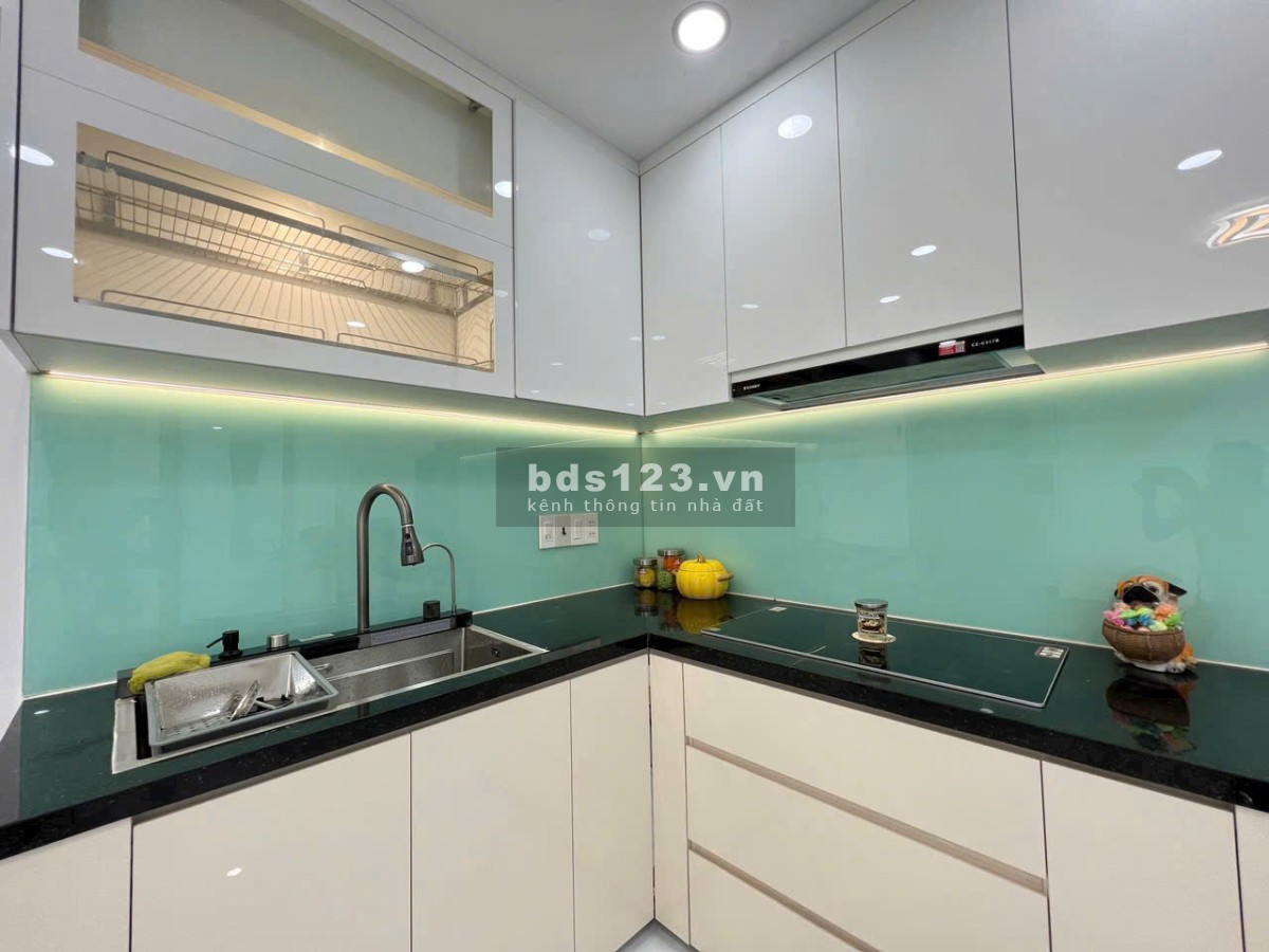 C/c Phú Thạnh, Nguyễn Sơn, Tân Phú: 93m2, 2p ngủ, 2wc, 10tr/th