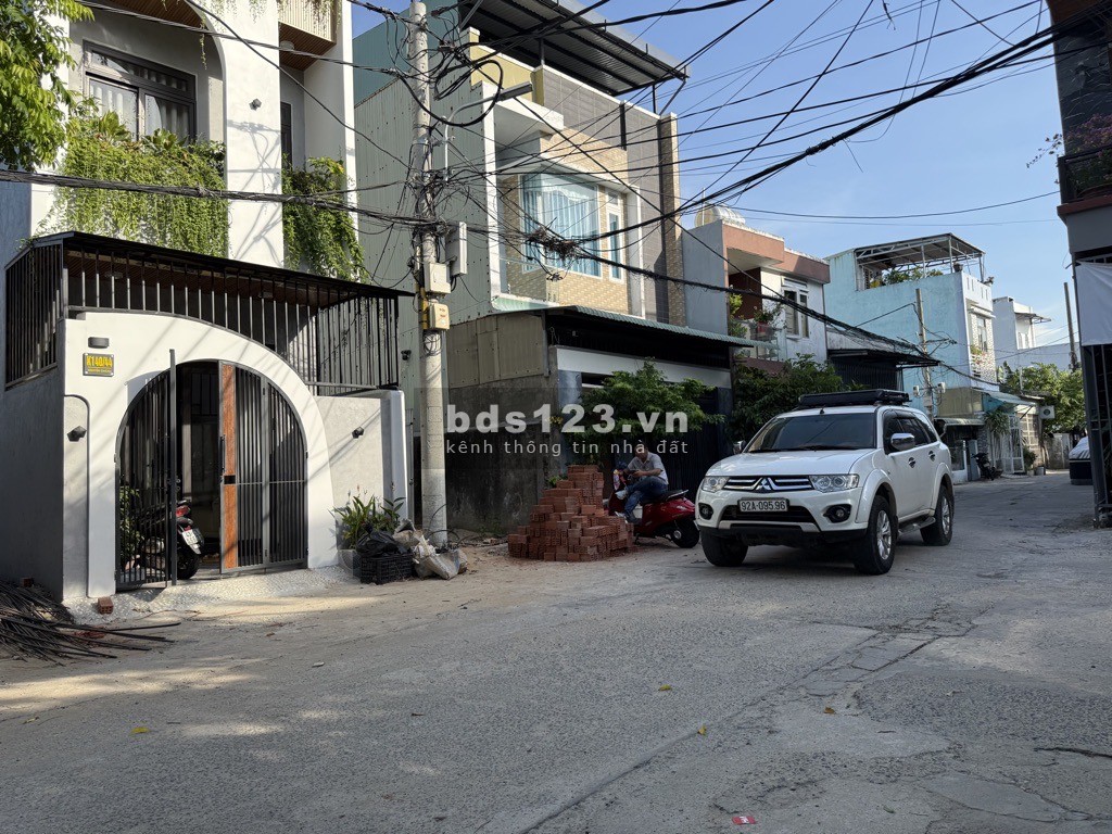 Bán gấp Nhà 3 Tầng, kiệt Ô Tô tránh nhau Nguyễn Chánh – Hoà…