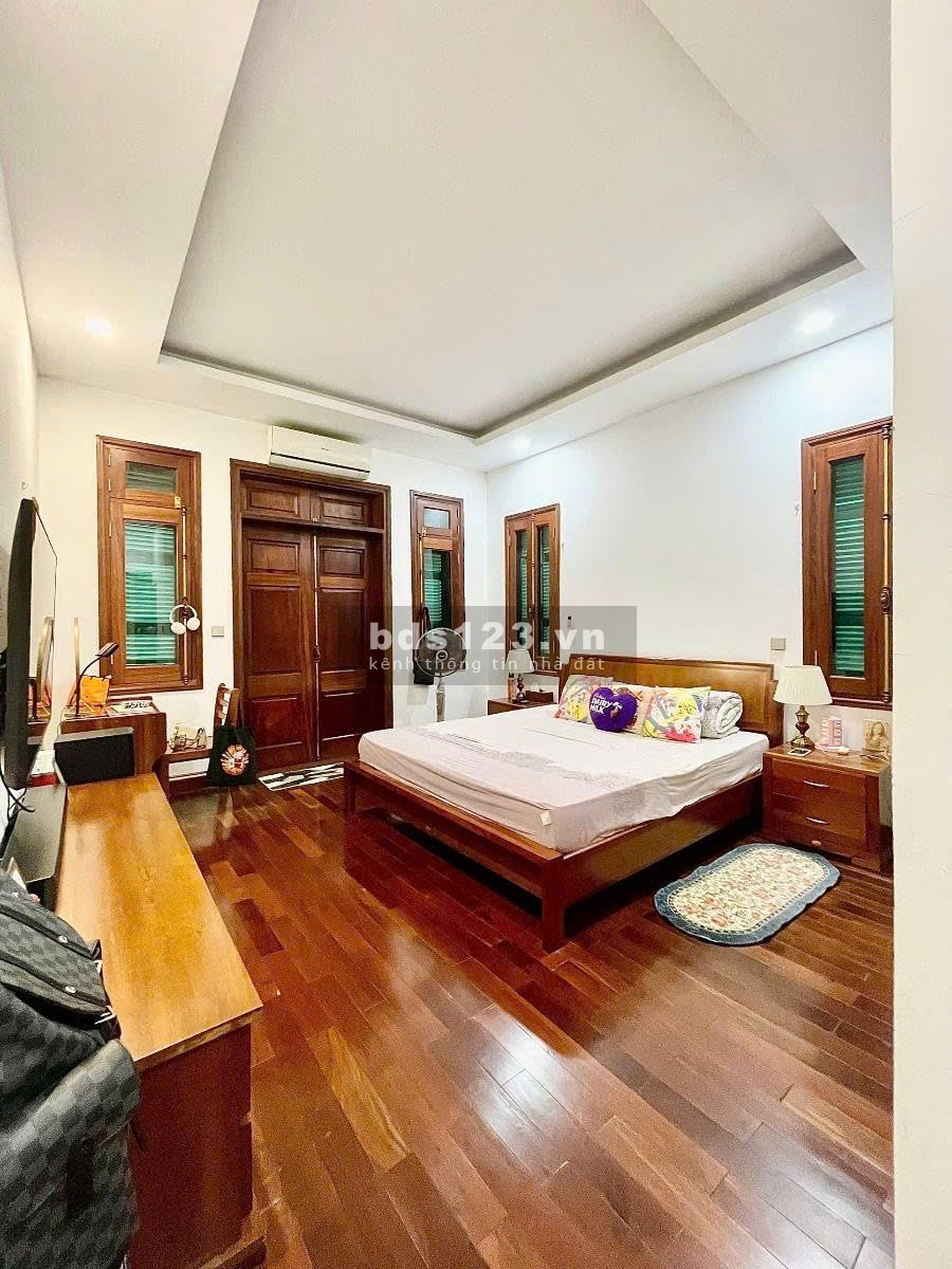 Chính chủ cần bán GẤP nhà Lạc Long Quân DT 48m2*5T, MT4.8m,…